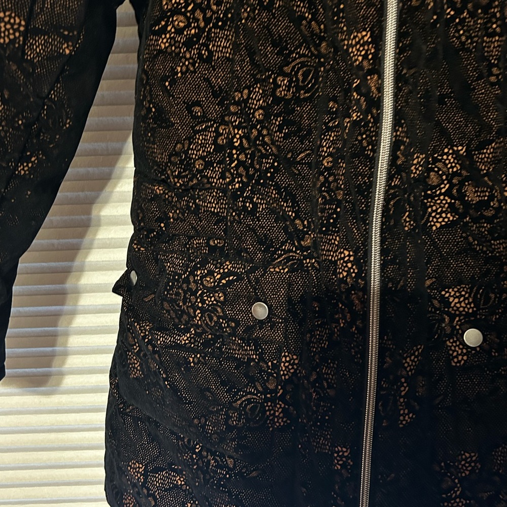 NWT Northside Black and Brown Lace 3/4 Puffer jacket medium - Picture 3 of 11